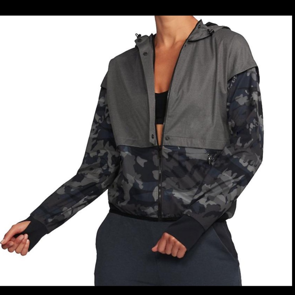 Under Armour wind breaker jacket